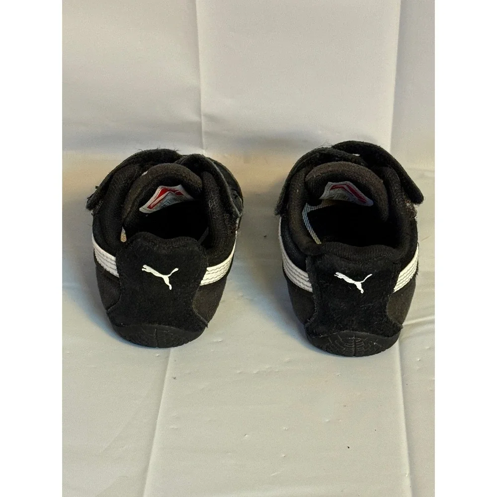 Puma Kids Black Suede White Stripe Velcro Sneakers Shoes Size‎ US 4 EUR 19